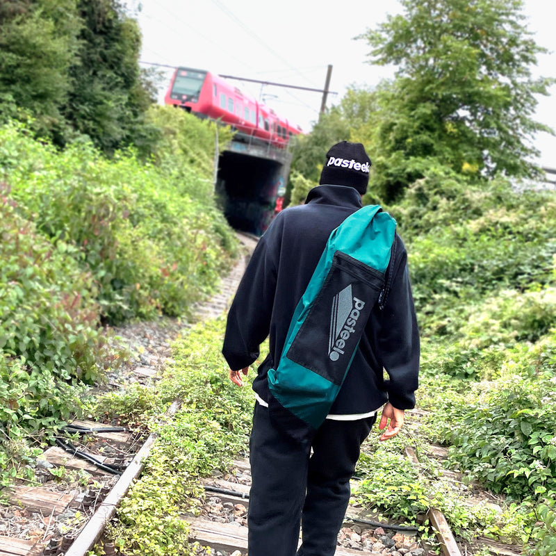 SKATEBOARD BAG - PURPLE/BLACK